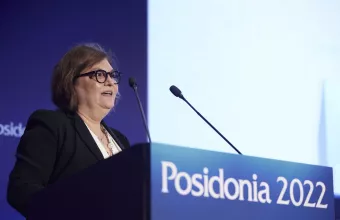 Η επίτροπος Μεταφορών Αντίνα Βαλεάν στο βήμα των Ποσειδωνίων