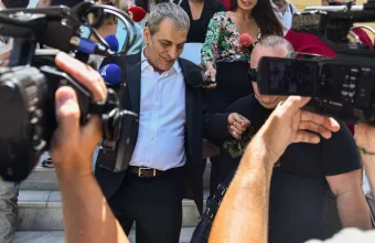 Θέμης Αδαμαντίδης: Ελεύθερος ώς τη Δευτέρα υπό τον όρο να μην πλησιάσει την σύντροφό του