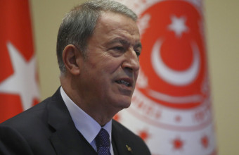 O Τούρκος υπουργός Άμυνας Χουλουσί Ακάρ 