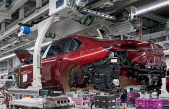 BMW 7: Από την γραμμή παραγωγής του εργοστασίου του Ντίνγκολφινγκ