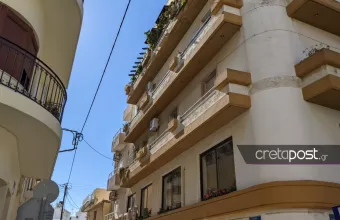 Το πρώτο άγριο έγκλημα έγινε στο Ηράκλειο Κρήτης όπου ο γιός ξυλοκόπησε μέχρι θανάτου τη μητέρα του.