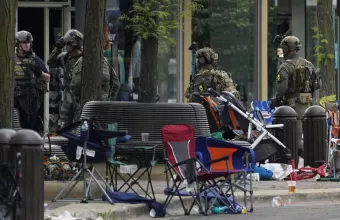Πυροβολισμοί στο Χάιλαντ Παρκ