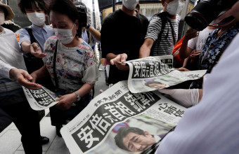 Ιαπωνία: Τα κόμματα αναστέλλουν την προεκλογική τους εκστρατεία μετά τον πυροβολισμό του Αμπε