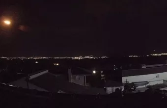 Το αεροπλάνο φλεγόμενο πριν τη συντριβή