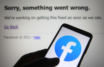 Η Ευρώπη αντιμέτωπη με ένα «μπλακ άουτ» στο Facebook 