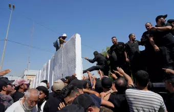 Βαγδάτη:  Συγκρούσεις υποστηρικτών και αντιπάλων του Μοκτάντα αλ Σαντρ - Τουλάχιστον 2 νεκροί 