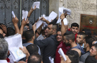 Το Ισραήλ αυξάνει τον αριθμό αδειών εισόδου για τους Παλαιστίνιους