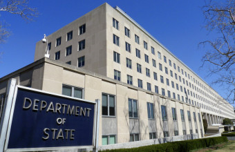 Tο αμερικανικό υπουργείο Εξωτερικών αναφέρει ότι οι Ηνωμένες Πολιτείες καταδικάζουν απερίφραστα την τρομοκρατία 