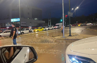 Η μπόρα έφερε προβλήματα: Πλημμύρες σε Αθήνα, Θεσσαλονίκη, Τρίκαλα, Καρδίτσα, Αχαΐα 