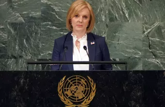  Λιζ Τρας: Εμμένει στο οικονομικό της πλάνο- H δημοτικότητά της υποχωρεί