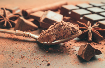 Έρευνα για την μαύρη σοκολάτα: Επικίνδυνα βαρέα μέταλλα σε μπάρες
