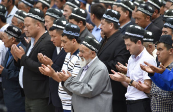 «Μπλόκο» μουσουλμάνων κληρικών στις προσπάθειες της Μόσχας να επιστρατεύσει Ουζμπέκους μαχητές