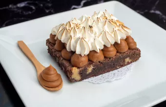 Brownie με καμένη μαρέγκα