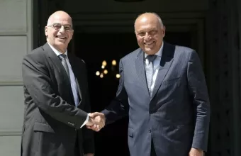 Επίσκεψη του Νίκου Δένδια στο Κάιρο και συνάντηση με τον Σάμεχ Σούκρι