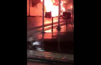Πυρά σε 16χρονο Ρομά: Στις φλόγες αστικό λεωφορείο στα Άνω Λιόσια
