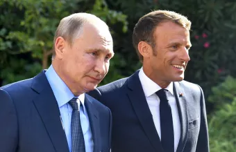 Μακρόν: Να προσφέρουμε εγγυήσεις στον Πούτιν με μια νέα αρχιτεκτονική ασφαλείας