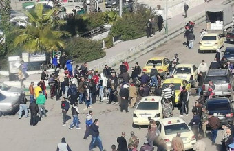 Συρία: Διαδηλωτές εισέβαλαν στο γραφείο του κυβερνήτη στη Σουέιντα - ακούστηκαν πυροβολισμοί