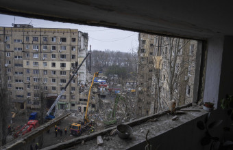Παρίσι και Καμπέρα εφοδιάζουν την Ουκρανία με χιλιάδες οβίδες των 155 χιλιοστών