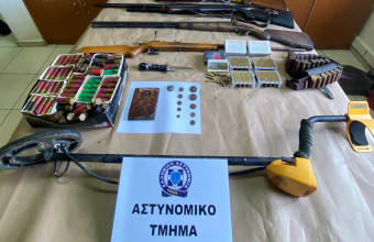 Κρήτη: Δύο συλλήψεις για όπλα και αρχαία
