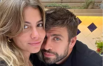 Ο Gerard Pique με την Clara Chia 