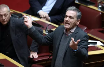 Απάντηση Τσακαλώτου σε ΝΔ: Εμείς κρατήσαμε τη χώρα στο ευρώ