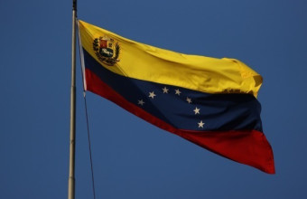 Βενεζουέλα και Κολομβία ανοίγουν τα σύνορά τους