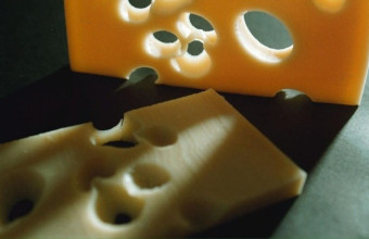 Tυρί
