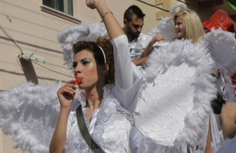 Απόκριες: Στον «πυρετό του κεφιού» το Ρέθυμνο- H μεγάλη καρναβαλική παρέλαση