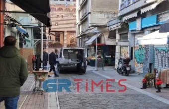 Θεσσαλονίκη: Ιδιοκτήτης καταστήματος βρήκε νεκρό τον 59χρονο άστεγο 
