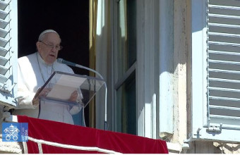 Πάπας Φραγκίσκος για το ναυάγιο σκάφους που μετέφερε μετανάστες στην Ιταλία