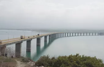 γέφυρα σερβίων ρωγμές 