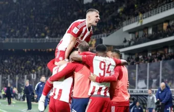 Ολυμπιάκος ΑΕΚ 