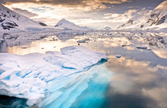  Ανταρκτική: Τεράστιο «πλωτό» παγόβουνο στο μέγεθος του Λονδίνου προκαλεί ανησυχία για ενδεχόμενες μεγάλες καταστροφές - Δείτε βίντεο