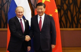 Ο Σι Τζινπίνγκ επισκέπτεται τη Μόσχα για ενδυνάμωση των σχέσεών τους