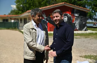 Ο Νίκος Ανδρουλάκης με τον Γρηγόρη Λαμπράκη