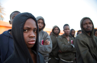 Πολλοί από τους μετανάστες και τους αιτούντες άσυλο από την υποσαχάρια Αφρική διώχθηκαν από την τυνησιακή πόλη Σφαξ 