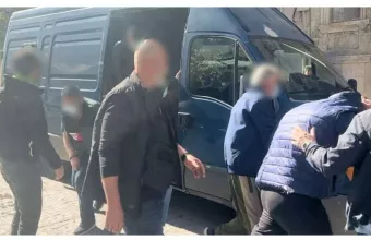 αρχαιοκάπηλοι