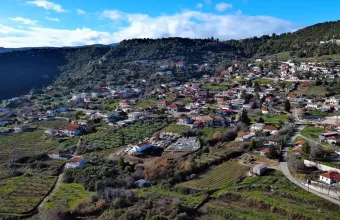 Πρωτομαγιά στο θεογέφυρο Κορινθίας: Πού βρίσκεται το «θαύμα της φύσης»