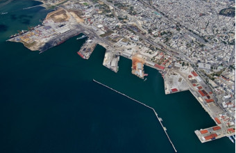 Λιμάνι Θεσσαλονίκης: Συναγερμός για θαλάσσια ρύπανση – Υπερχείλισε δεξαμενή πετρελαίου φορτηγού πλοίου