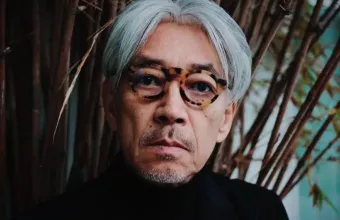 Ο Ryuichi Sakamoto