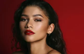 H Zendaya 