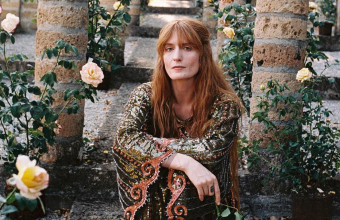 Η Florence από τους Florence & the Machine υποβλήθηκε σε χειρουργείο που της «έσωσε τη ζωή»