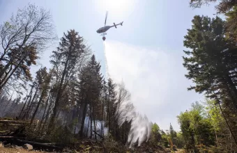 Η βροχή βοήθησε να τεθούν υπό έλεγχο οι πυρκαγιές στον Καναδά 