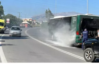 Κρήτη, φωτιά σε λεωφορείο