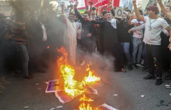 κάψιμο κορανίου
