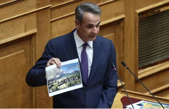 Μητσοτάκης στη βουλή για τις φωτιές