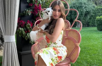Η Sofia Vergara με το σκυλάκι της 