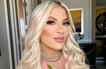 Η Tori Spelling