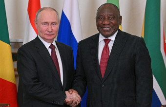  Russian President Vladimir Putin, left, and South African President Cyril Ramaphosa