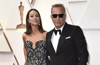 Ο Kevin Costner με τη σύζυγό του 
